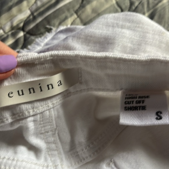 White highrise jean shorts - Picture 3 of 4